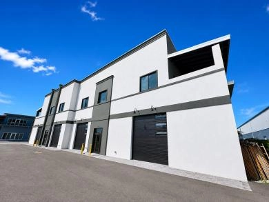 Prime Location - Leased Investment Warehouse