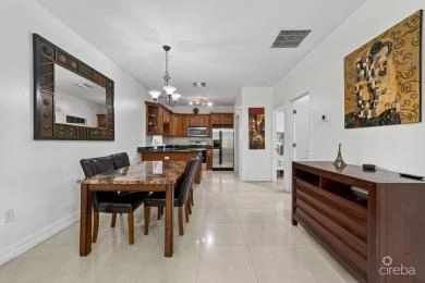 2 BEDROOM CONDO IN LANTERN POINT