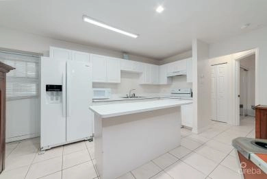 SMITH ROAD VILLAS #77: HIGH-DEMAND INVESTMENT PROPERTY IN GEORGE TOWN