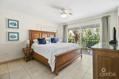 DISCOVERY POINT  PENTHOUSE  BEACHFRONT -  PROVEN INCOME GENERATOR