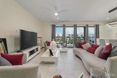 BEAUTIFUL ARVIA THREE BEDROOM
