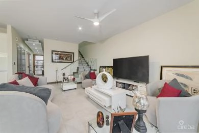 BEAUTIFUL ARVIA THREE BEDROOM