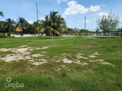 DUPLEX DEVELOPMENT LAND OFF SEVEN MILE CORRIDOR