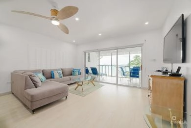 RENOVATED PENTHOUSE DISCOVERY POINT CLUB